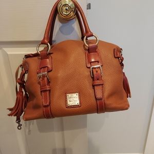 Dooney and Bourke Purse large bag, caramel color with contrast handles.